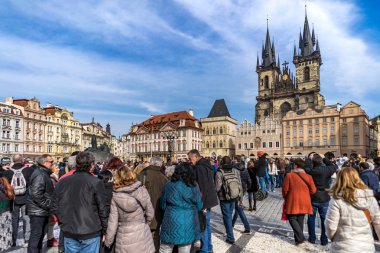 Prag, Çek Cumhuriyeti - 5 Mart 2016: eski şehir squ turistler