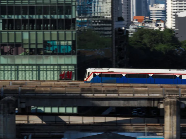 Bangkok Thailandia Nov 2020 Treno Bts Sky Arriva Alla Stazione — Foto Stock