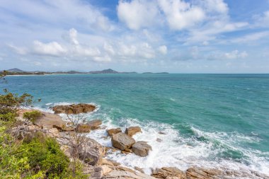 Koh Samui adasında deniz manzarası ve kaya taşı, görünmeyen ve şaşırtıcı Tayland.