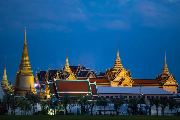 Bangkok Tailandia Junio Wat Pra Kaew Gran Palacio Por Noche — Foto de Stock