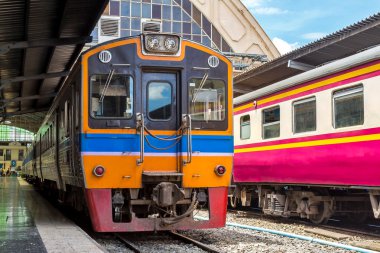 tren tren istasyonu tarafından
