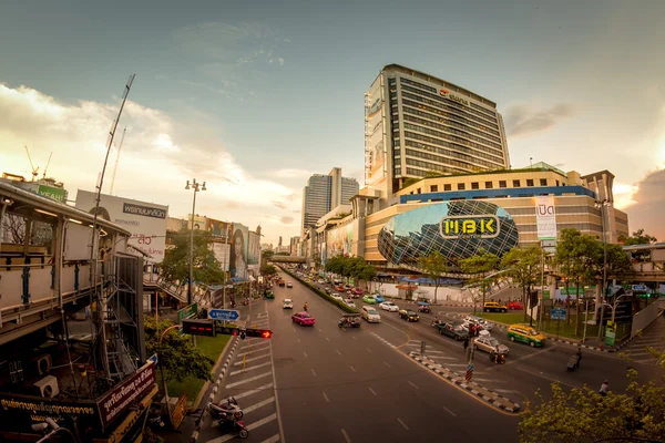 BANGKOK, THAILAND - JUNE 9:  Fisheye view, MBK Center is a big s — Stock Photo, Image