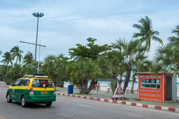 PATTAYA, THAILAND - September 12, 2015 : Serve and protect box f — стокове фото