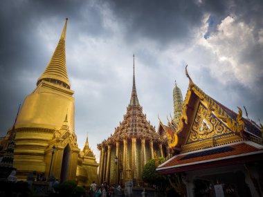 BANGKOK,THAILAND SEP 29: Wat pra kaew, Grand palace under dark r