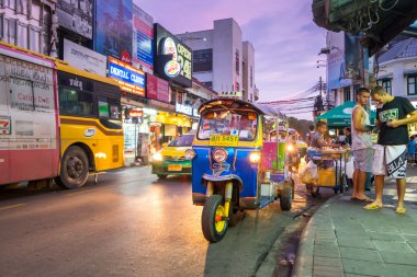 BANGKOK - OCTOBER 17: Tuk-tuks waiting passengers on Khao San Ro