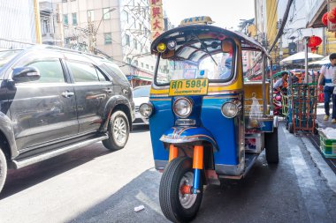 Yaowarat, Bangkok, Tayland -10 Jan, 2016: Tuk Tuk araç ch