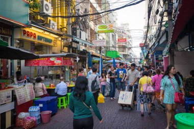 Yaowarat, Bangkok, Tayland -10 Jan, 2016: Tanımlanamayan satıcı 
