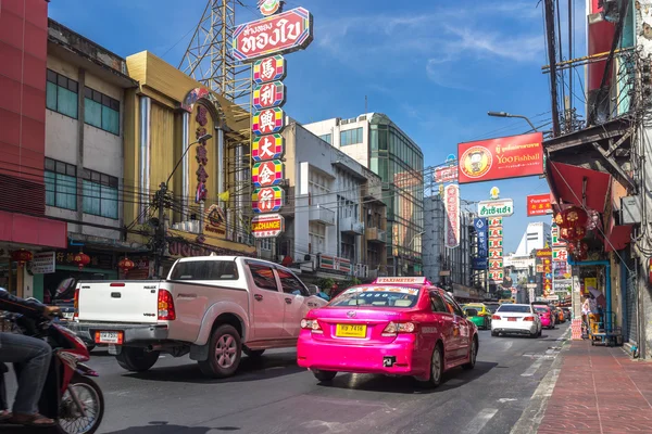 Yaowarat, Bangkok, Thaiföld-10 Jan, 2016: Forgalom, a jó reggelt — Stock Fotó