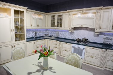 Mutfak iç çiçekli