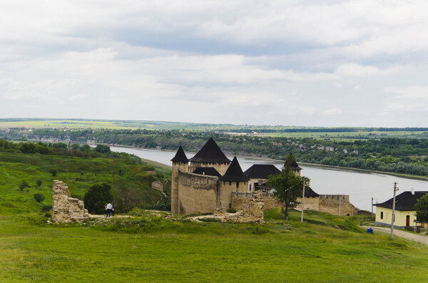 Маленькая крепость в поле
