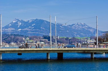 Kentsel peyzaj, mimari çeşitli.