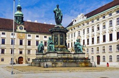 Anıt mimari ve tarihi değeri.