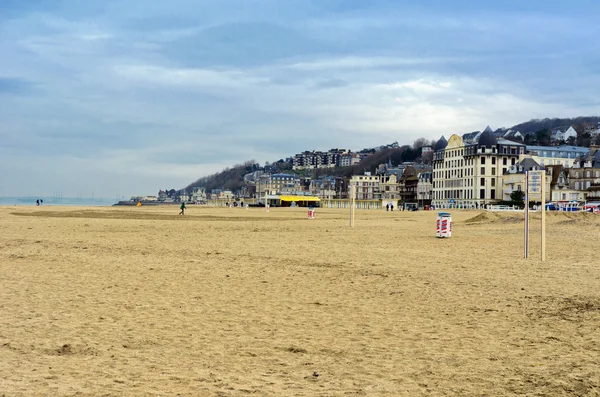 La linea costiera della città — Foto Stock