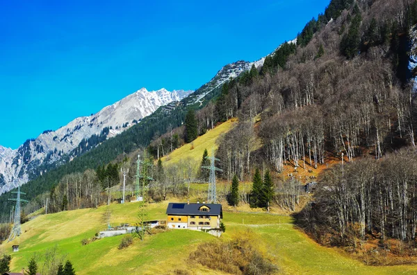 Las montañas y los valles — Foto de Stock