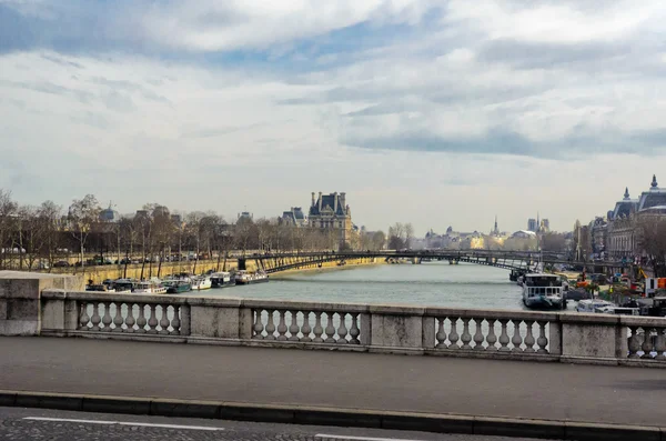 Paisaje urbano, la diversidad de la arquitectura de la ciudad —  Fotos de Stock