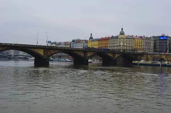 Městská krajina, rozmanitost městské architektury — Stock fotografie