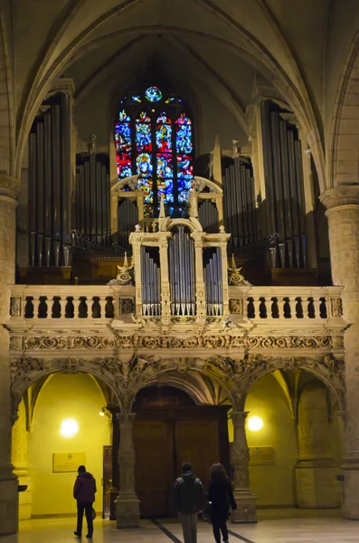 O interior da igreja — Fotografia de Stock