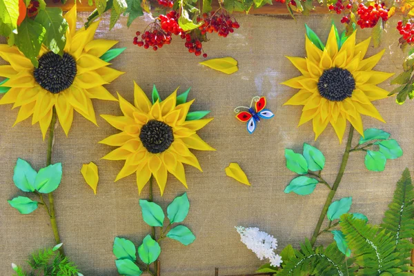 Artesanías expertas. Frutas y hortalizas en la feria —  Fotos de Stock