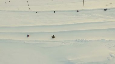 Uçuş tne kar boru parça yukarıda.
