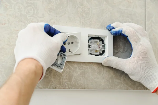 Electrician Installs Electrical Outlet Wall — Stock Photo, Image