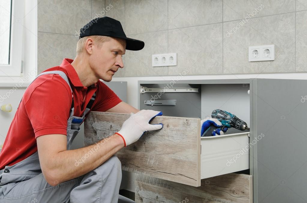 установщик кухни. мастер по ремонту электроплит. сборщик мебели. установщик корпусной мебели. мастера по ремонту шкафов на дому.