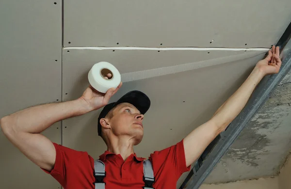 Worker paste net — Stock Photo, Image