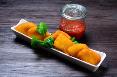 Kızarmış tavuk nuggets, yakın çekim