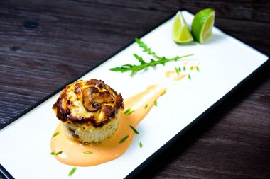 Sufle peynir soslu tavuk