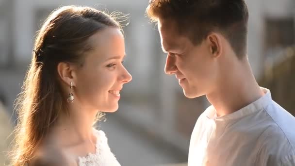 Couple marié sur ancien château — Video