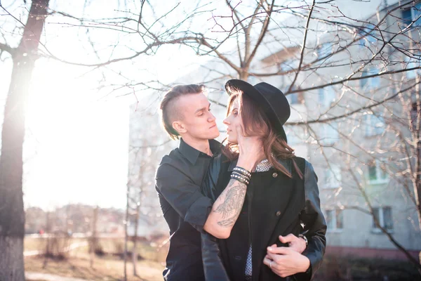 Young couple in love outdoor. — Stock Photo, Image