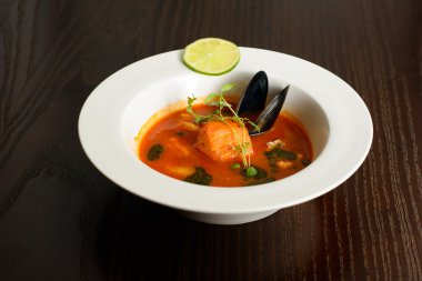 somon çorbası sebzeli yakın çekim