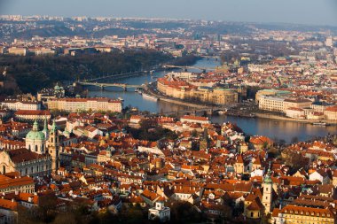 Prague Old Town üzerinden havadan görünümü