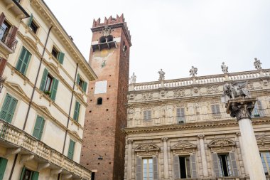 Tower in Piazza Signori, Verona