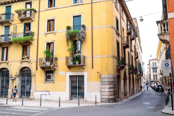 Calle en Verona, Italia —  Fotos de Stock