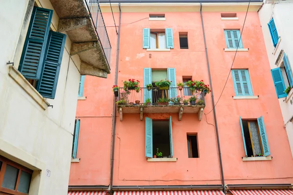 Calle en Verona, Italia —  Fotos de Stock