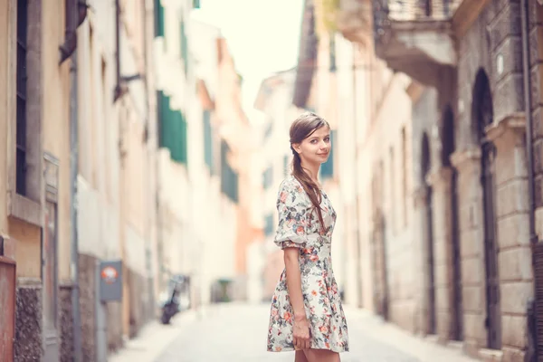 Retrato de uma menina bonita — Fotografia de Stock