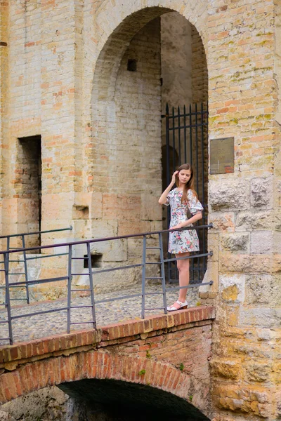 Portrét dívky v casteli — Stock fotografie