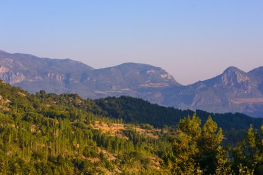 Güzel panoramik dağ manzarası