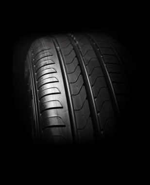 Araba lastik yakın çekim