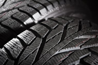 araba lastikleri yakın çekim