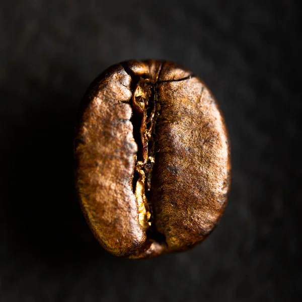 Koffieboon Close Donkere Achtergrond — Stockfoto