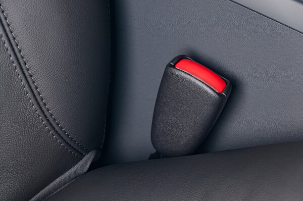 Застежка ремня безопасности
