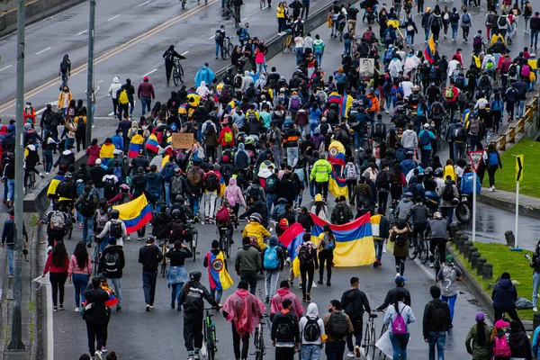 Halk Yürüyüş Siyaset Hükümet Yolsuzluk Taciz Polis Bogota Kolombiya Proletarya — Stok fotoğraf