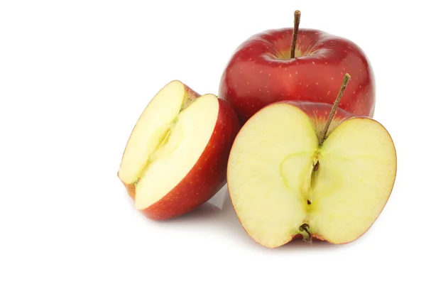 Jonagold apple and two halves — Stock Photo, Image