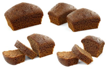 Çikolatalı pasta ve beyaz arka planda bazı kesikler.