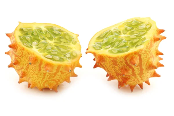 Kiwano meloen ((Cucumis metuliferus) "Afrika Kiwano knippen" — Stockfoto