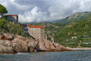 Karadağ. Dağlarda bir yolculuk.