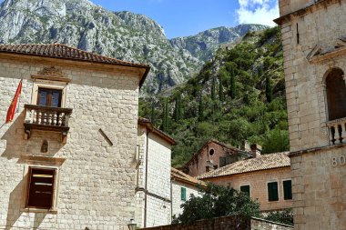 Karadağ. Dağlarda bir yolculuk.