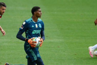 Rio, Brezilya - Kasım 01, 2020: Hugo, Maracana Stadyumu 'nda oynanan Brezilya Şampiyonası' nda Flamengo 1 ve 4 Sao Paulo arasında oynanan maçta kaleci