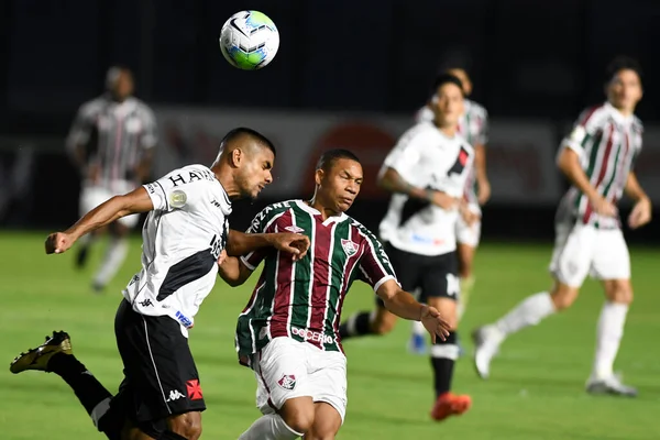ブラジル 2020年12月13日 マットスとウェリントン シルバ選手がブラジル選手権でバスコ1と1 Fluminenseの間でサンパウロ ジャネイロ スタジアムで試合中 — ストック写真